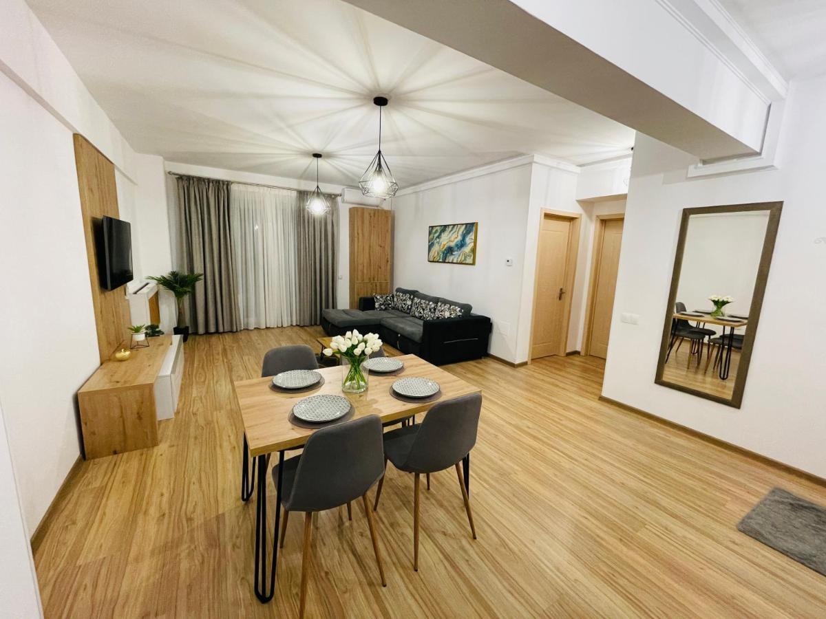Royal Moonlight Apartment มามายา ภายนอก รูปภาพ