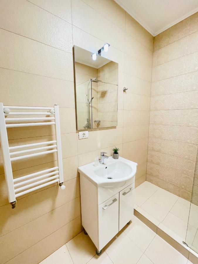 Royal Moonlight Apartment มามายา ภายนอก รูปภาพ